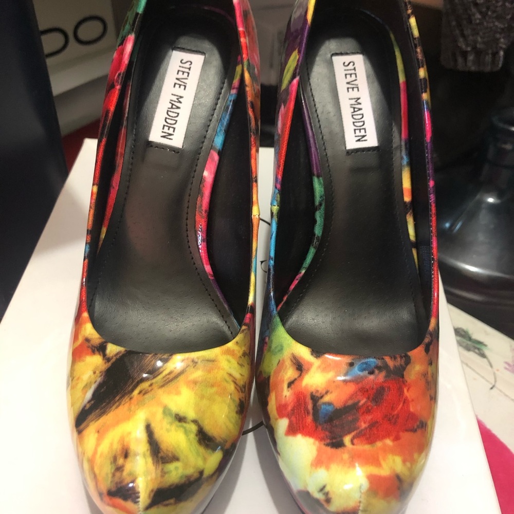 NALA Flower Multi Heels